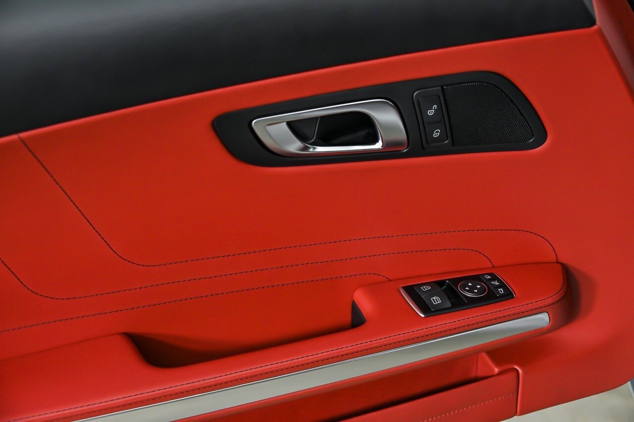 Used 2012 Mercedes-Benz SLS AMG Roadster image 23