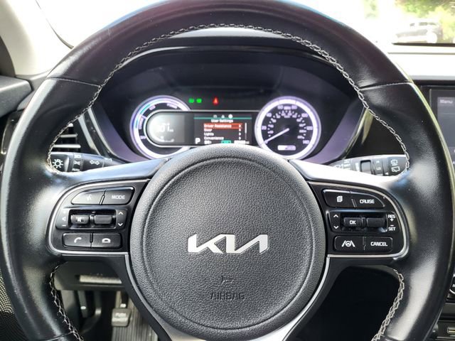 Used 2022 Kia Niro LXS FWD image 15