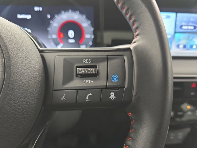 Used 2025 Nissan Kicks SR image 34