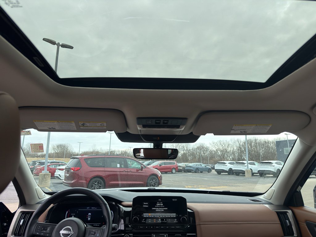 Certified 2024 Nissan Pathfinder Platinum w/ Cargo Package image 29