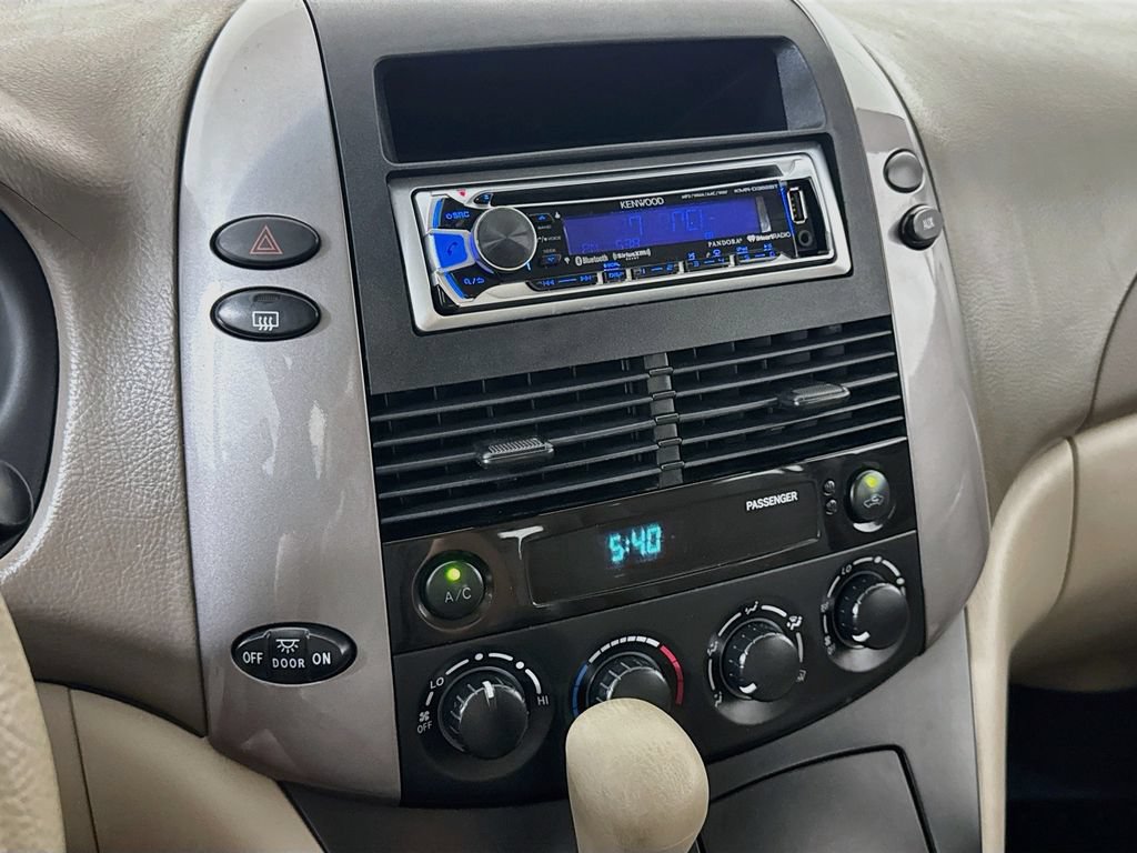 Used 2009 Toyota Sienna CE FWD image 14