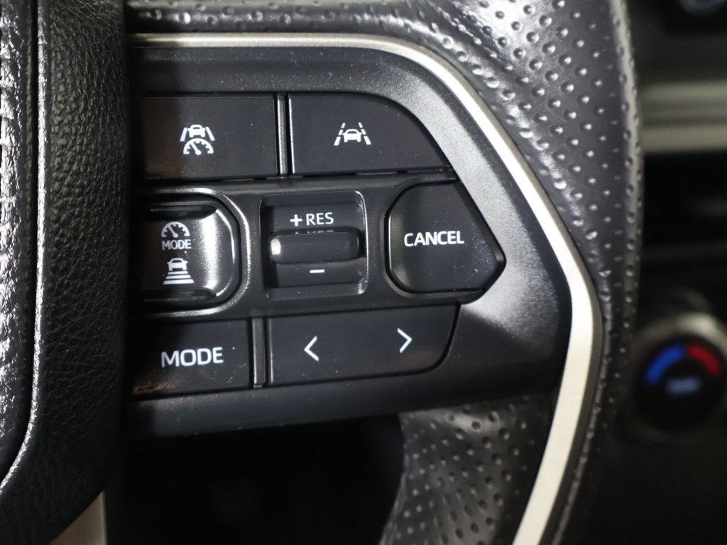 Used 2025 Toyota 4Runner SR5 image 37