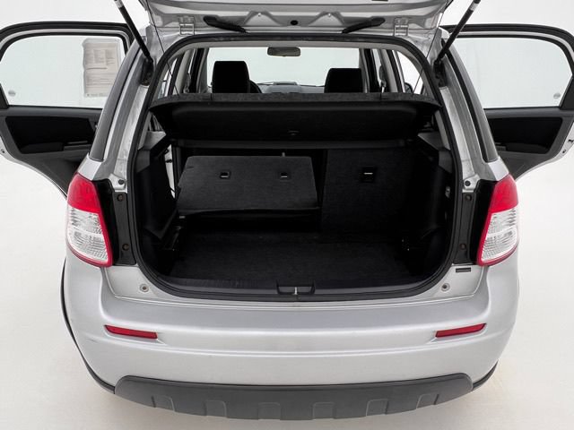 Used 2010 Suzuki SX4 Touring AWD/4WD image 23