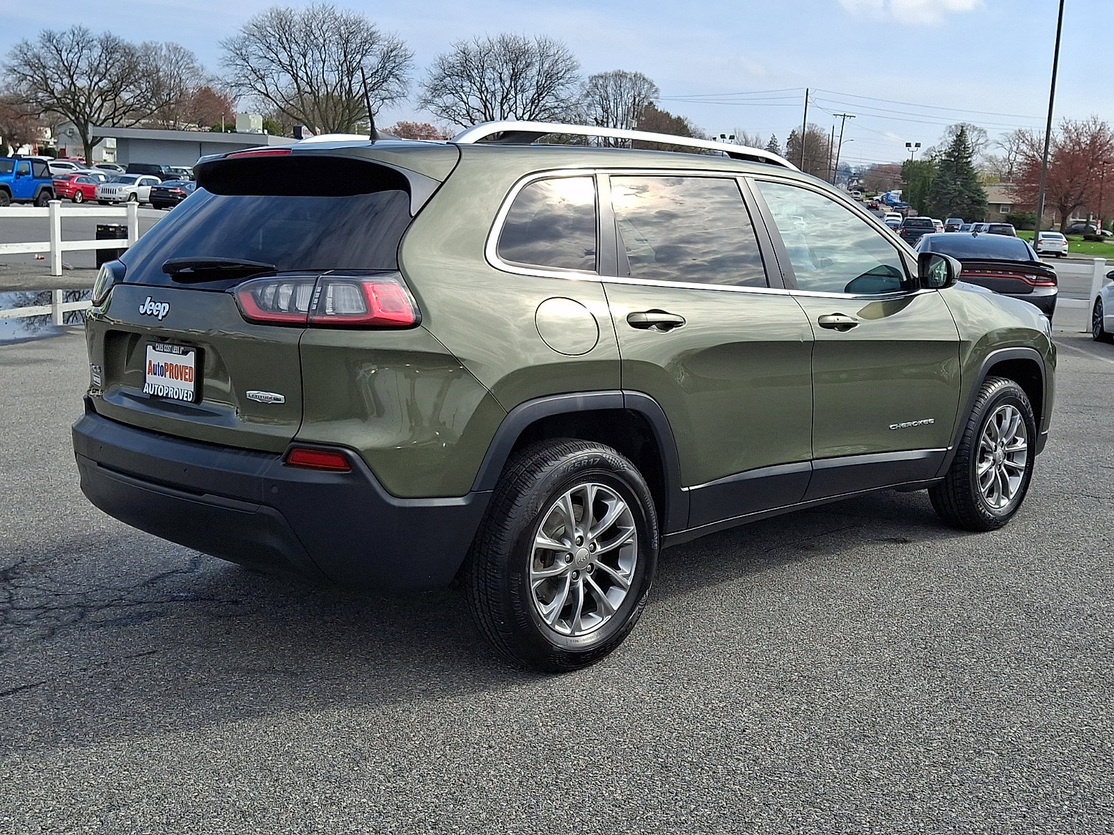 Used 2020 Jeep Cherokee Latitude Plus w/ Comfort/Convenience Group AWD/4WD image 6