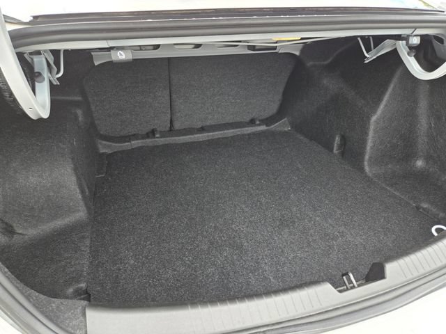 Used 2023 Chevrolet Malibu LT FWD image 16