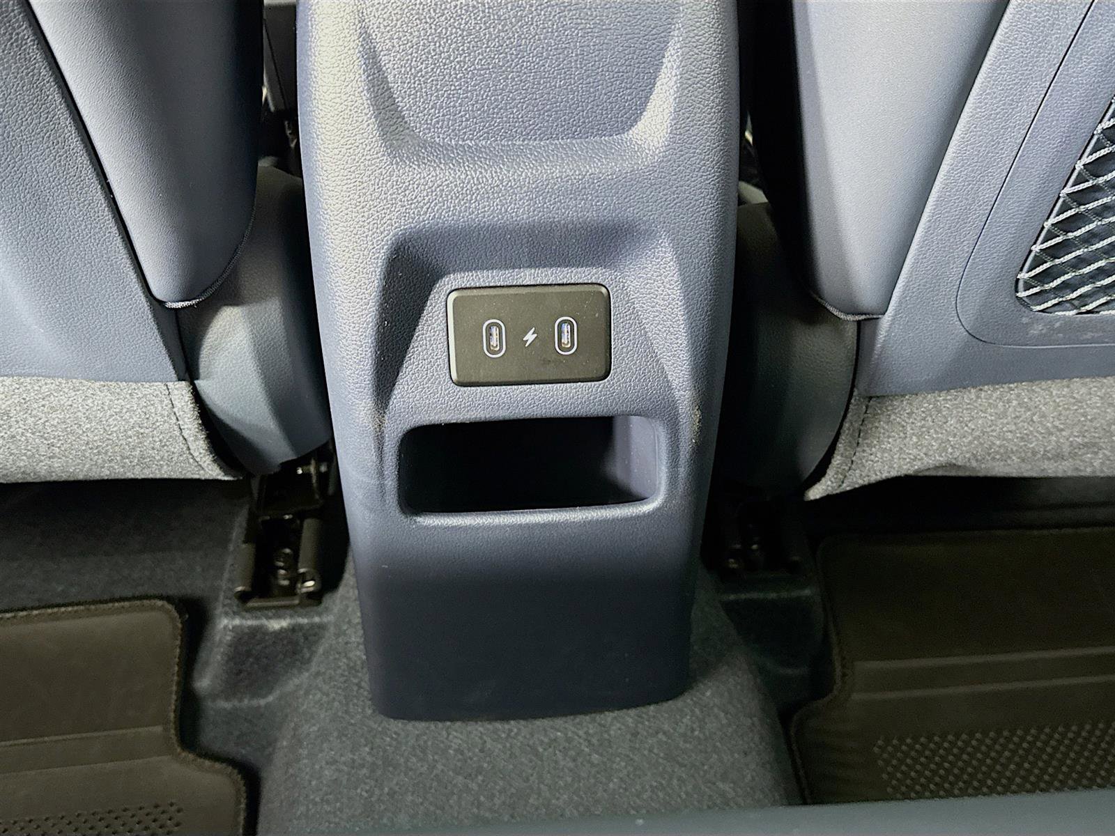 New 2025 Hyundai Venue Limited image 25