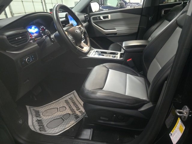 Used 2023 Ford Explorer XLT w/ Equipment Group 202A image 17