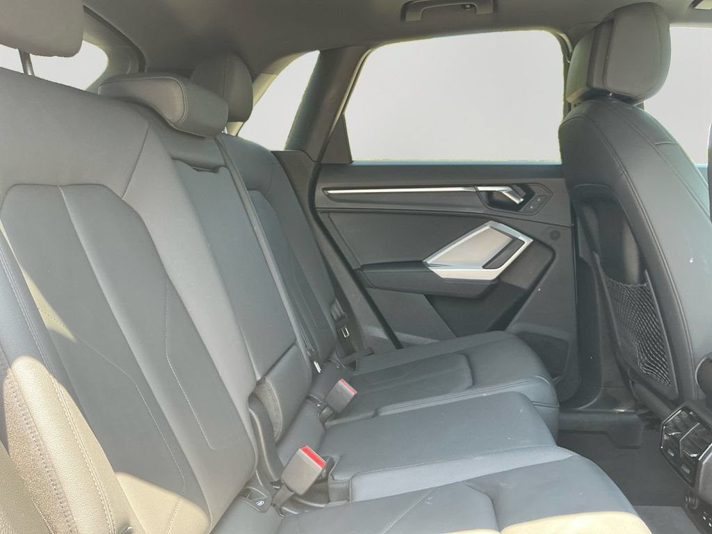 Used 2025 Audi Q3 2.0T Premium AWD/4WD image 13