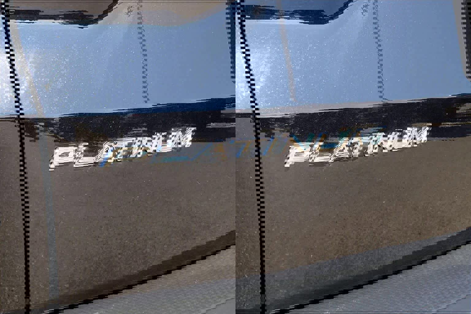 Certified 2025 Ford Escape Platinum image 30