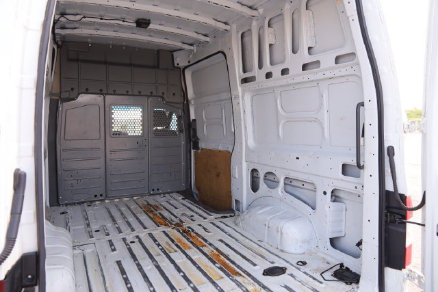 Used 2020 Nissan NV 2500 S RWD image 9