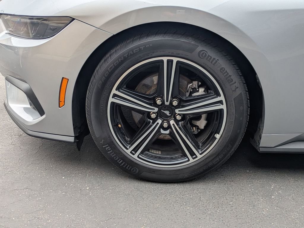 Used 2025 Ford Mustang Premium RWD image 14