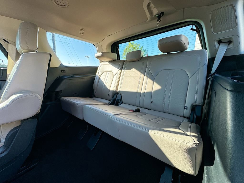Used 2024 Ford Expedition Limited image 28