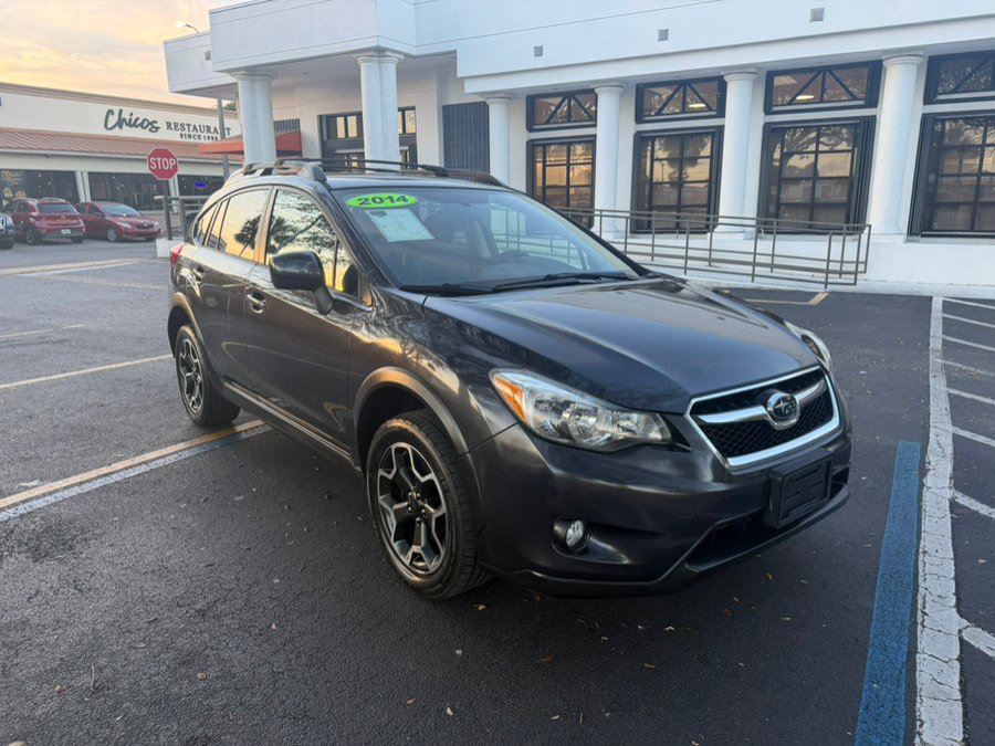 Used 2014 Subaru Crosstrek 2.0i Limited AWD/4WD image 1
