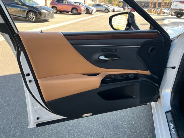 Used 2024 Lexus ES 350 w/ Premium Package FWD image 34