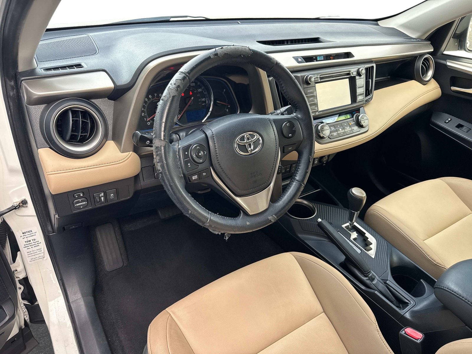 Used 2015 Toyota RAV4 Limited FWD image 23