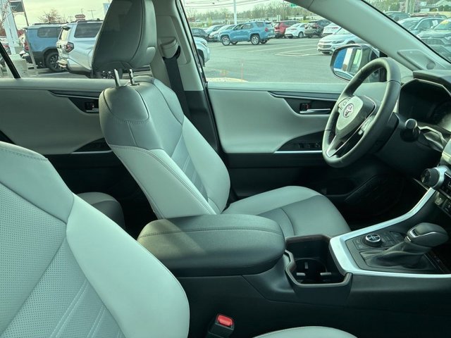 Certified 2025 Toyota RAV4 Limited w/ Advanced Technology Package image 22