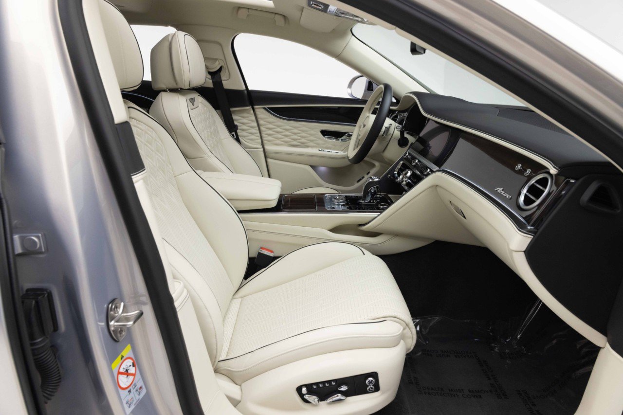 Used 2024 Bentley Flying Spur Azure AWD/4WD image 22