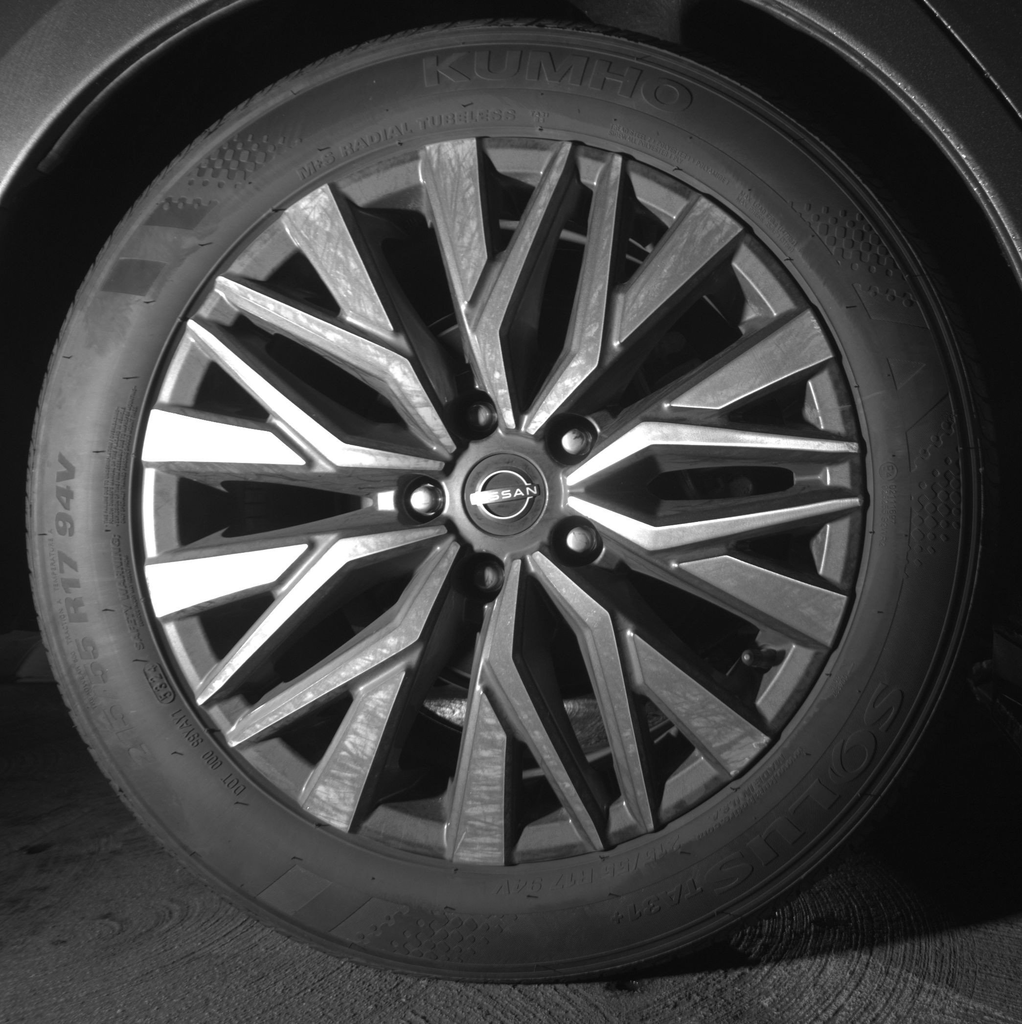 Used 2025 Nissan Altima 2.5 SV FWD image 15