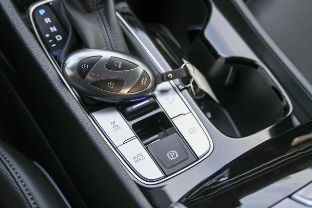 New 2026 Hyundai Santa Cruz Limited image 18