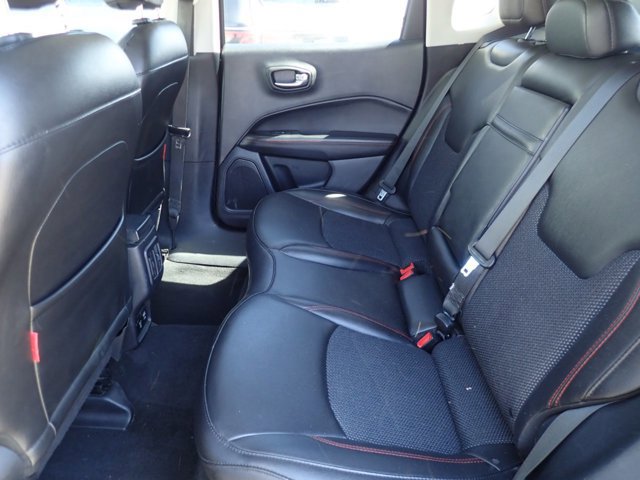 Used 2019 Jeep Compass Trailhawk AWD/4WD image 8