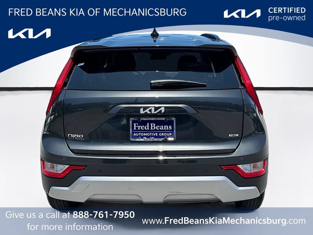Certified 2025 Kia Niro EX FWD image 6