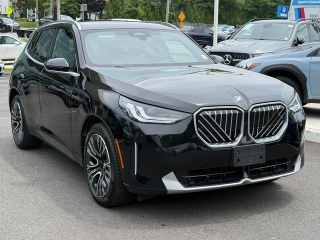 Used 2025 BMW X3 xDrive30i w/ Convenience Package AWD/4WD image 3