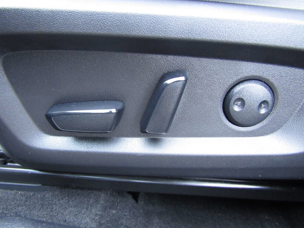 Used 2024 Mitsubishi Outlander SEL image 16