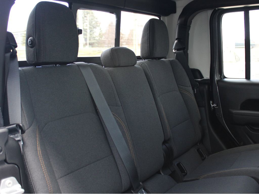 New 2026 Jeep Gladiator Sport image 29