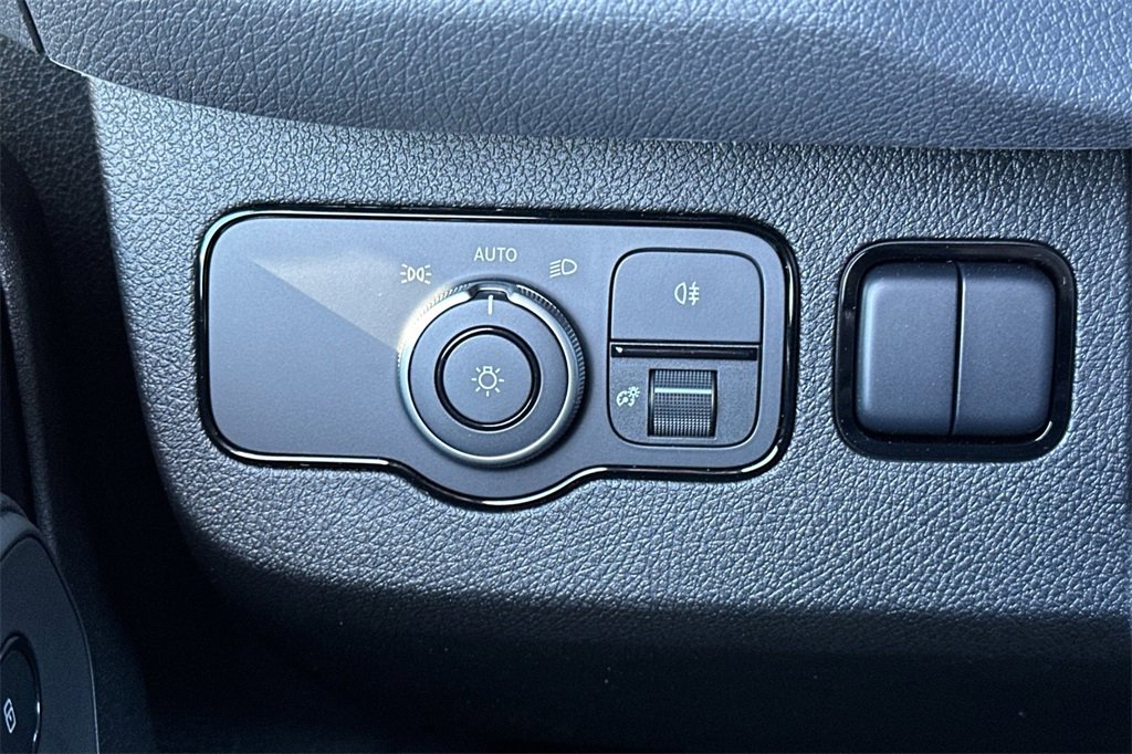 Used 2026 Mercedes-Benz Sprinter 2500 image 30