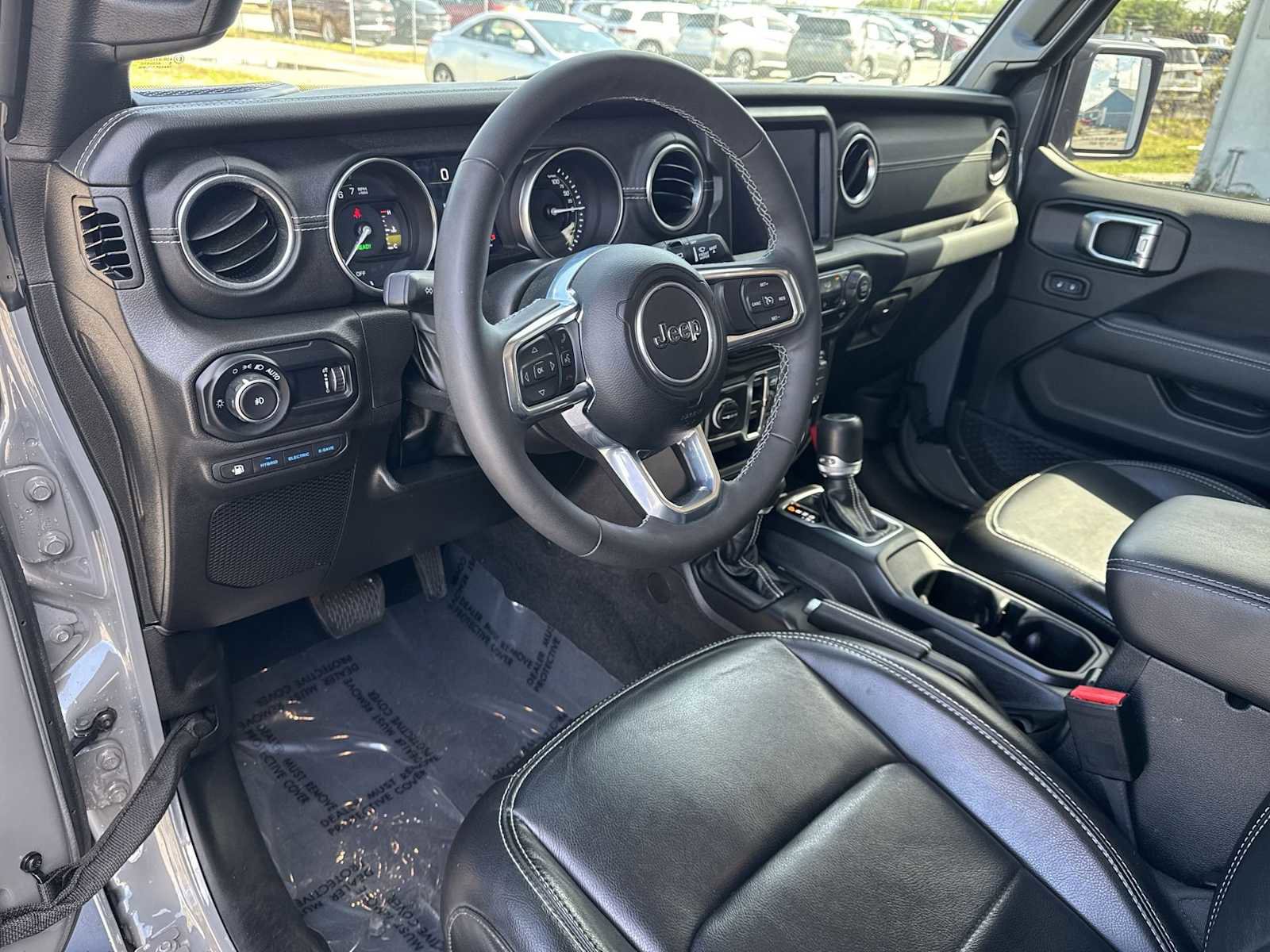 Used 2023 Jeep Wrangler Unlimited Sahara w/ Dual Top Group AWD/4WD video 2