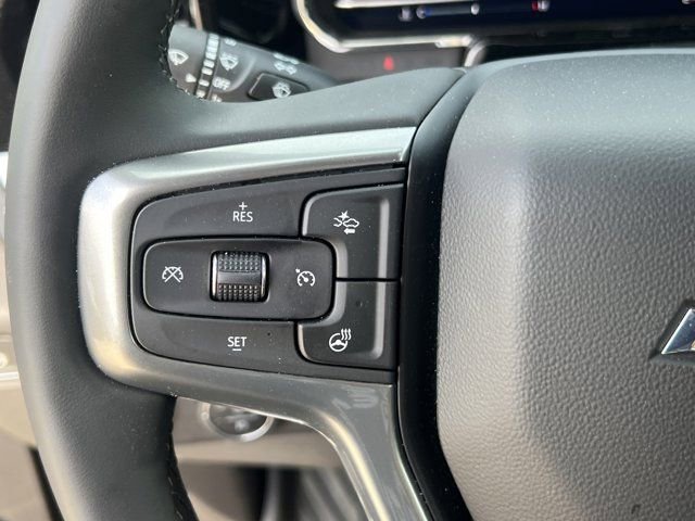 Used 2025 Chevrolet Silverado 2500 LTZ w/ LTZ Plus Package image 27