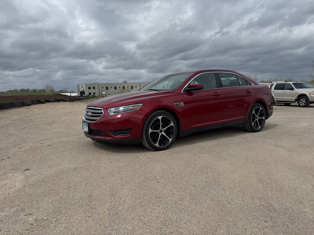 Used 2015 Ford Taurus SEL w/ Equipment Group 201A AWD/4WD image 3