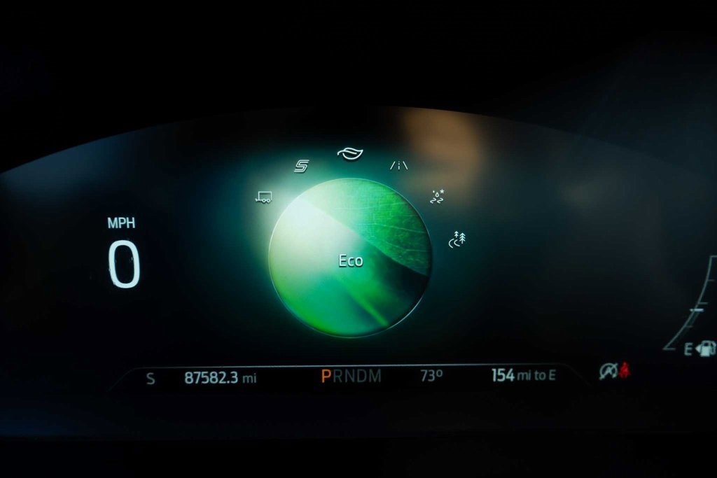 Used 2020 Ford Explorer Platinum w/ Premium Technology Package image 28