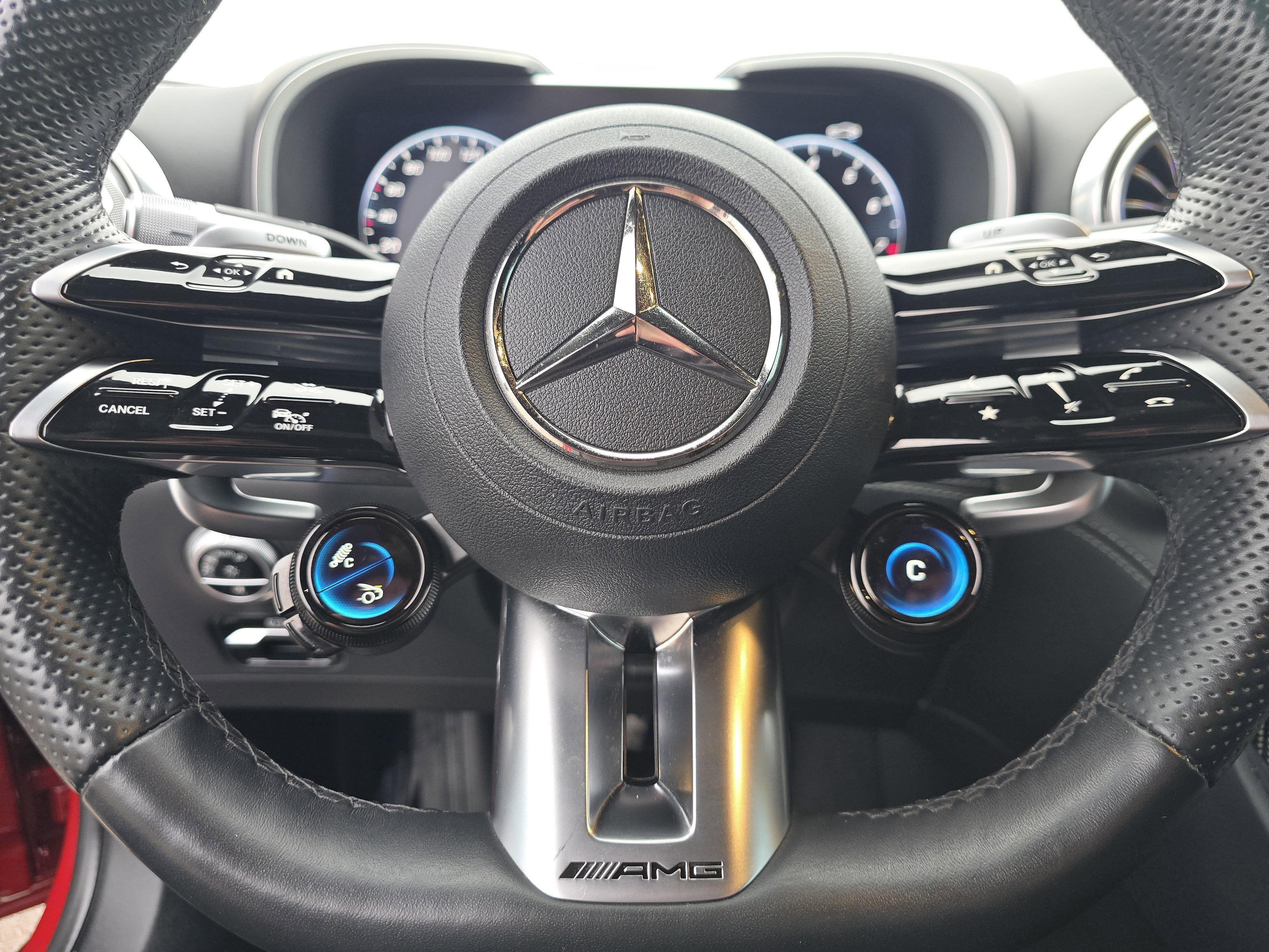 Used 2022 Mercedes-Benz SL 63 AMG AMG SL 63 image 27