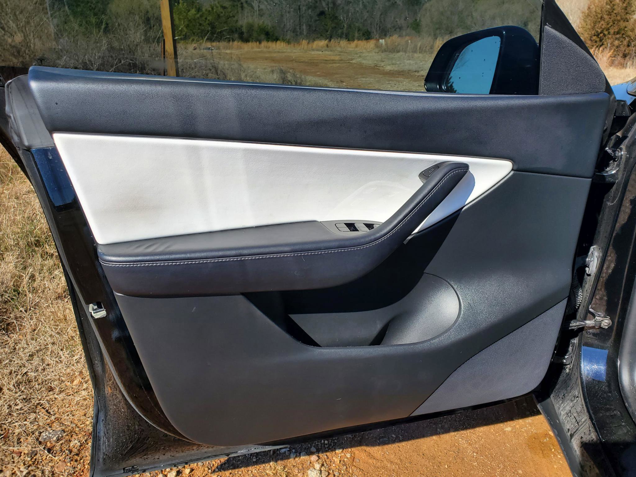 Used 2020 Tesla Model Y Long Range image 12