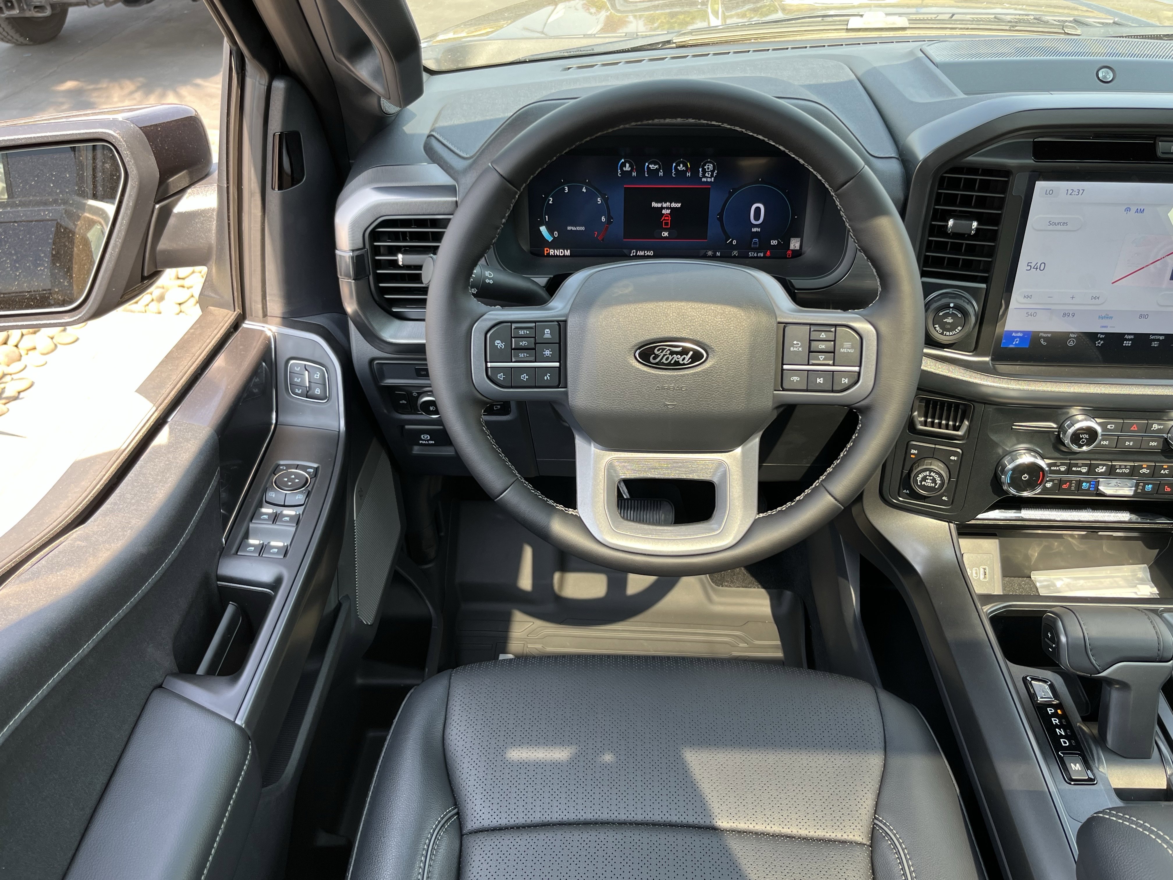 New 2025 Ford F150 Lariat w/ Equipment Group 501A Mid image 10