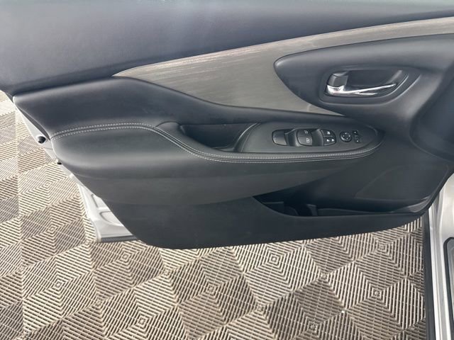 Used 2018 Nissan Murano SV image 18