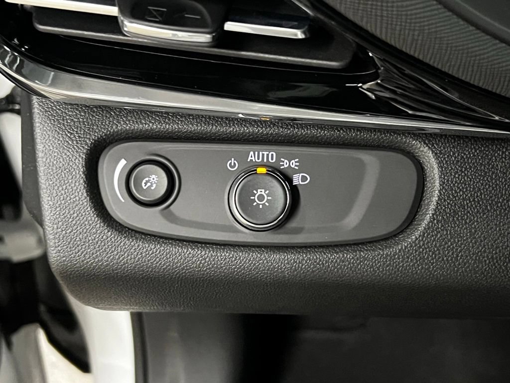 New 2026 Buick Envista Sport Touring w/ Convenience I Package FWD image 11