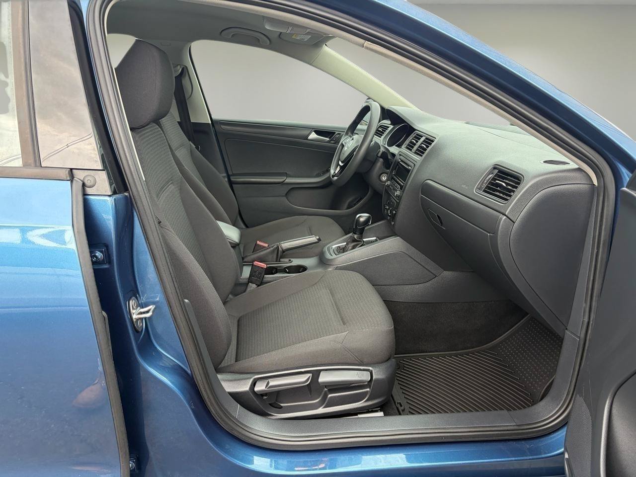 Used 2015 Volkswagen Jetta S FWD image 17
