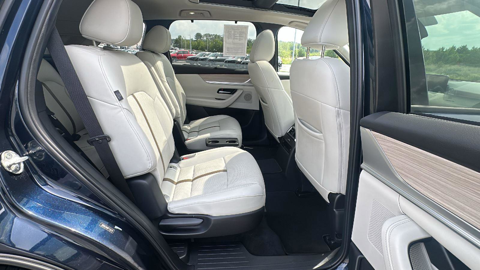 Used 2024 MAZDA CX-90 Plug-In Hybrid w/ Premium Plus image 22