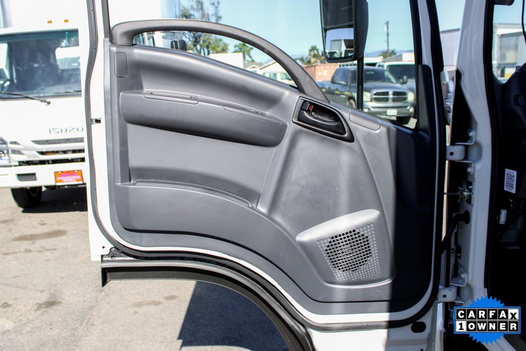 Used 2024 Isuzu NPR image 16