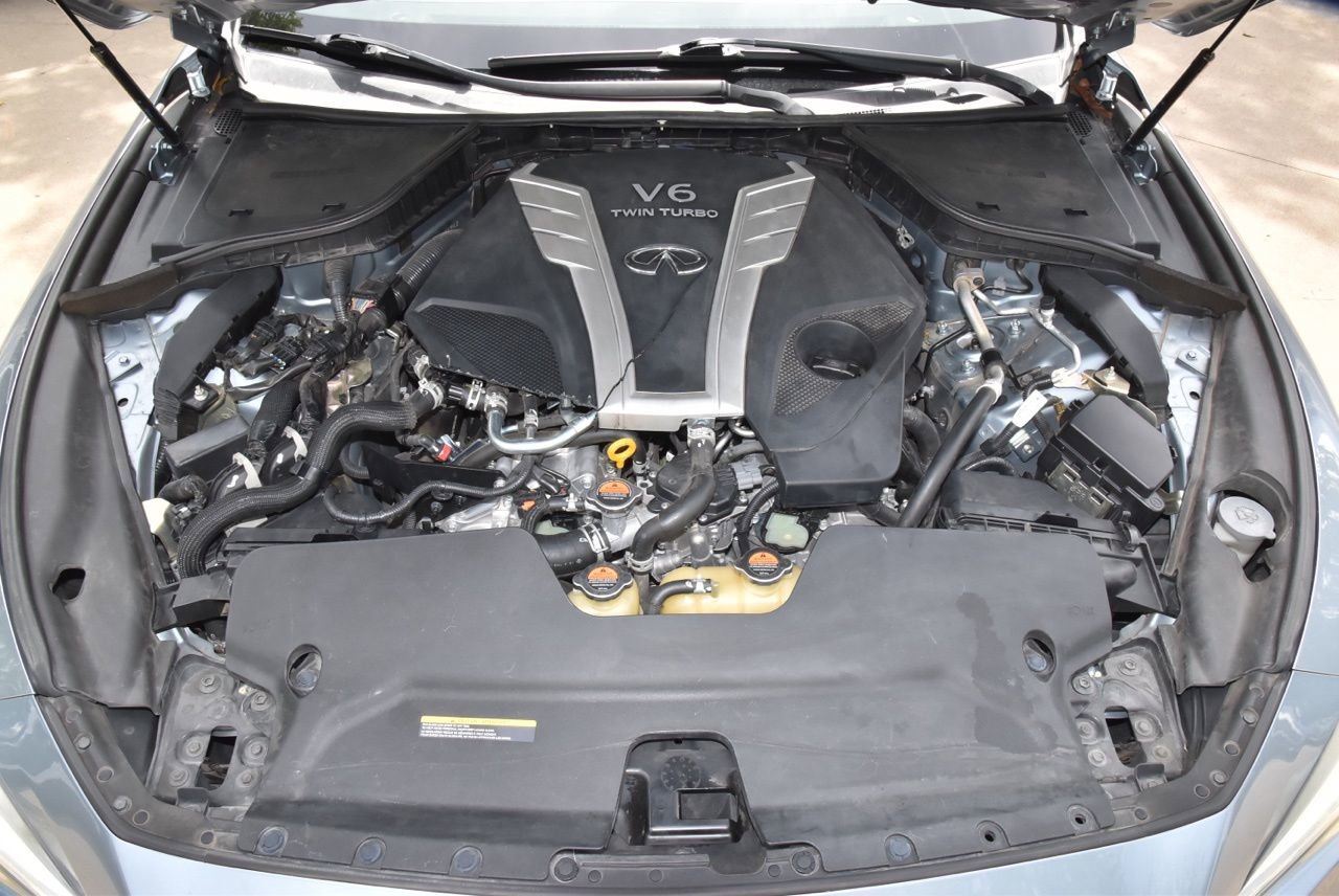 Used 2016 INFINITI Q50 3.0t Premium w/ Driver Assistance Package image 38