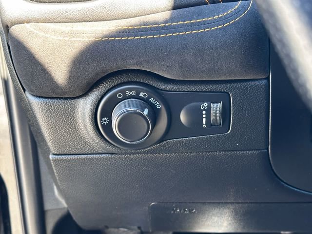 Used 2023 Dodge Durango R/T w/ Hemi Orange Plus Package image 21