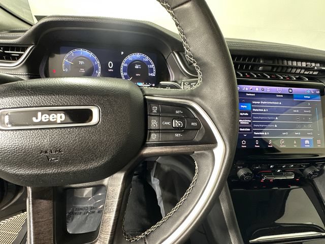 Used 2023 Jeep Grand Cherokee L Limited w/ Luxury Tech Group II AWD/4WD image 19