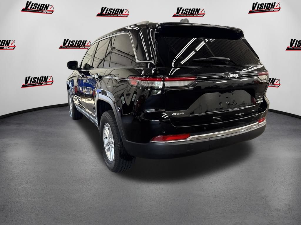 Used 2025 Jeep Grand Cherokee Laredo w/ Luxury Tech Group I AWD/4WD image 7