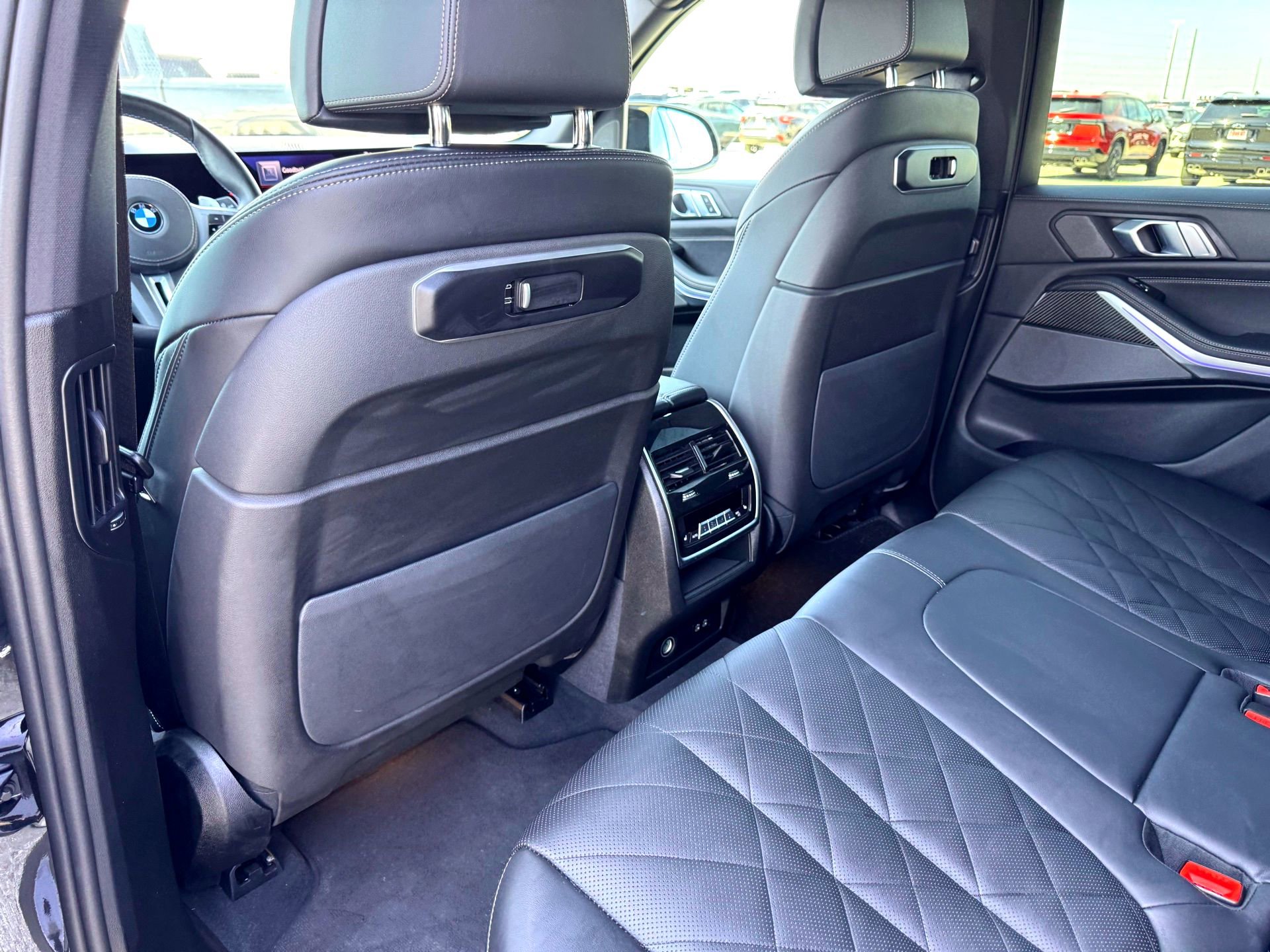 Used 2026 BMW X5 M60i image 21