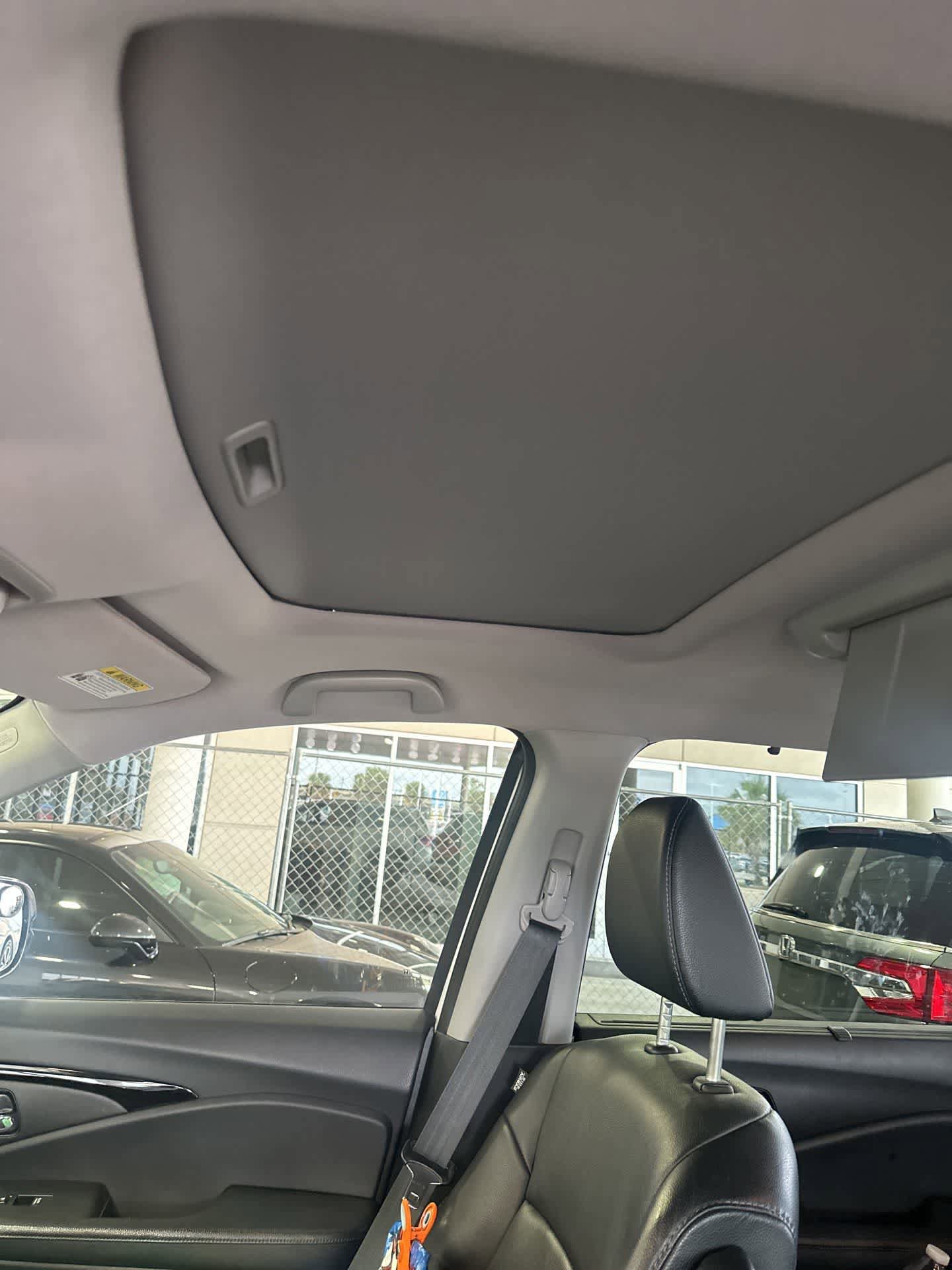 Used 2018 Honda Pilot Touring image 9
