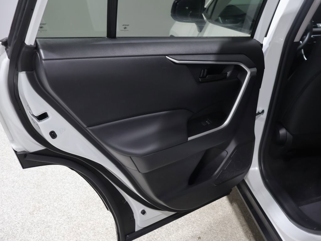 Used 2023 Toyota RAV4 LE image 19