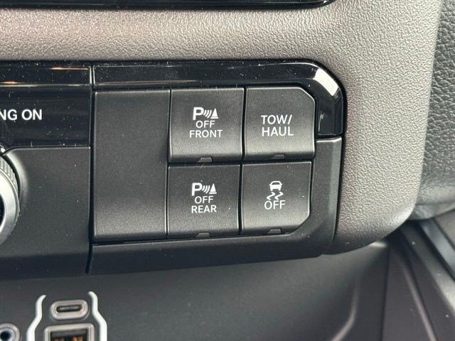 New 2026 RAM 1500 Big Horn AWD/4WD image 23