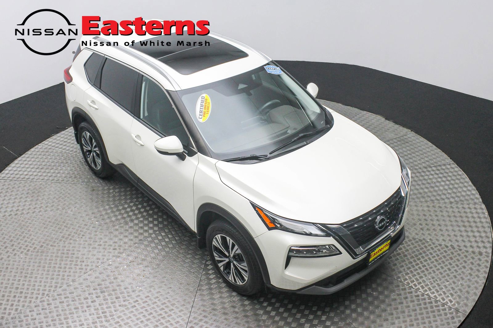 Used 2022 Nissan Rogue SV w/ SV Premium Package image 5